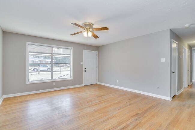 Foto del edificio - 4 Bedroom 1.5 Bathroom Home in Augusta