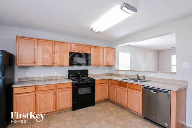 Foto del edificio - 8143 Chancewood Ln