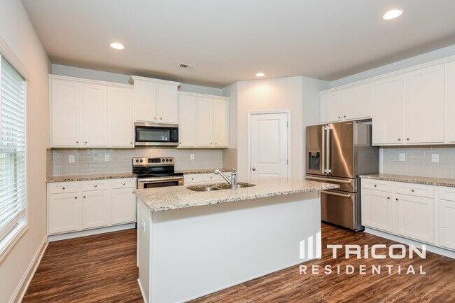 Building Photo - 592 Ireland Ln