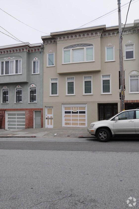 Building Photo - 230 19th Ave