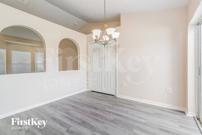 Building Photo - 711 Hamster Way