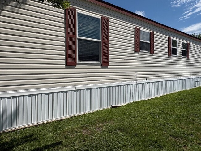Building Photo - 2061 Windover Dr
