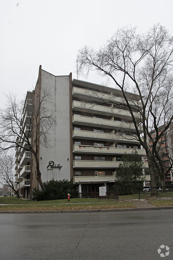 Primary Photo - Paisley Court Apts