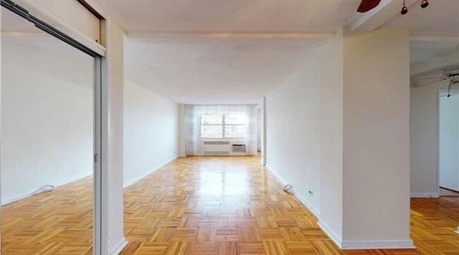 Building Photo - 1311 Brightwater Ave