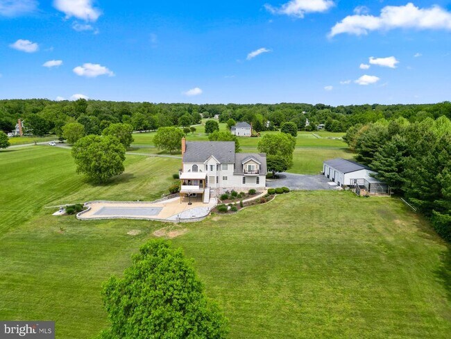 Foto del edificio - 5100 Williams Wharf Rd