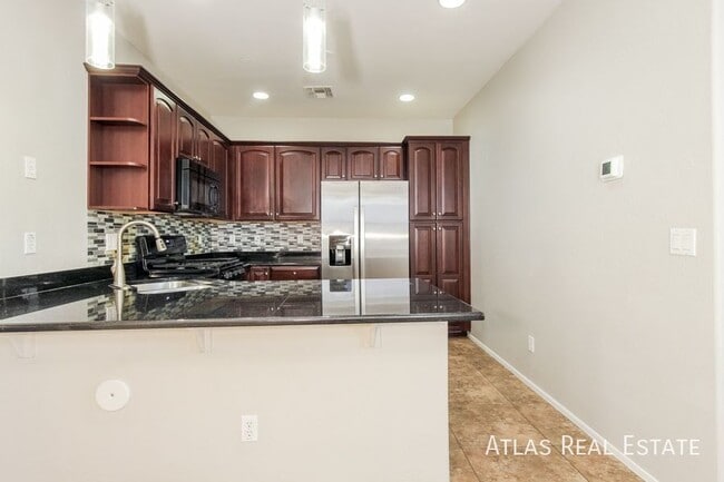 Building Photo - 2873 Claire Dr