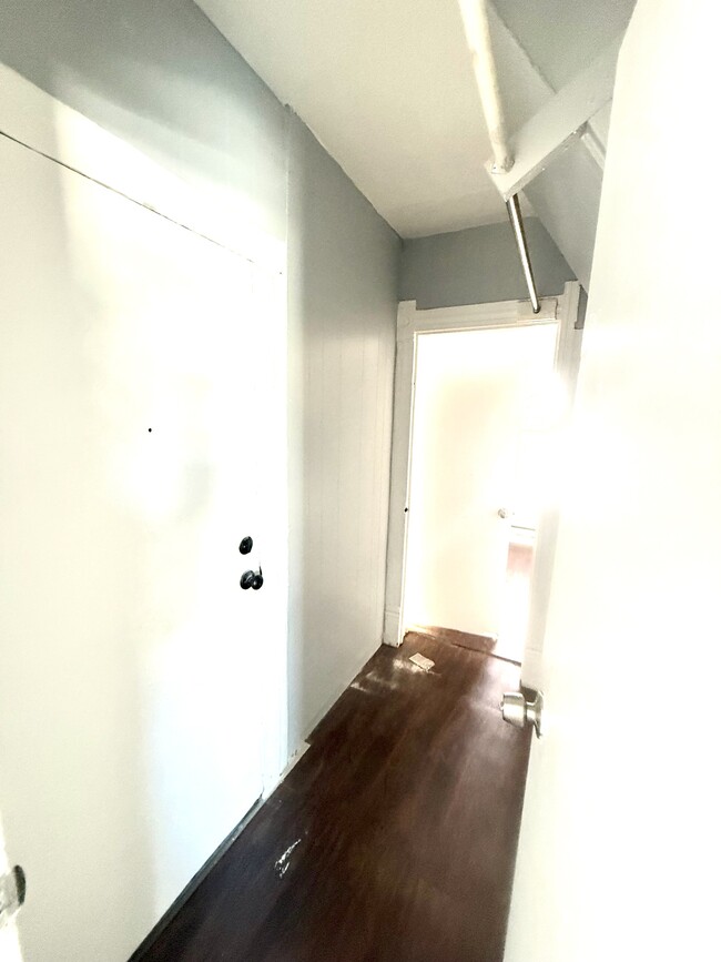 Photo - 909 Oak St Apartment