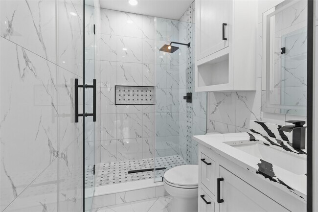 Foto del edificio - 7912 Ave E