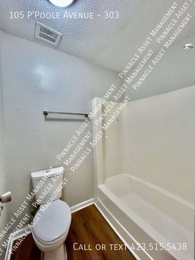 Building Photo - 105 P'Poole Ave