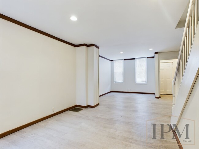 Foto del edificio - Available Now Cozy Three-bedroom Home Loca...