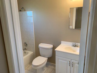 Building Photo - 2901-2903 Owen Ave S