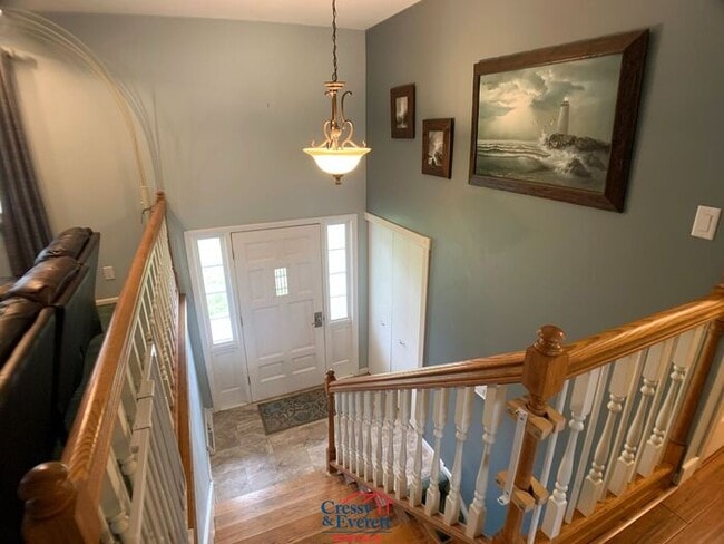 Building Photo - Spacious Niles Single Family