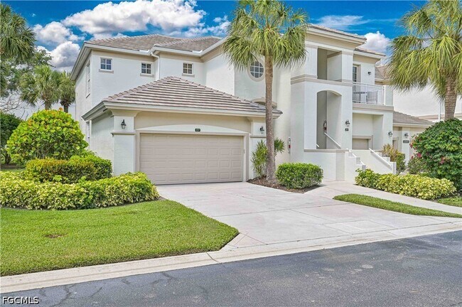 Foto del edificio - 5000 Royal Shores Dr