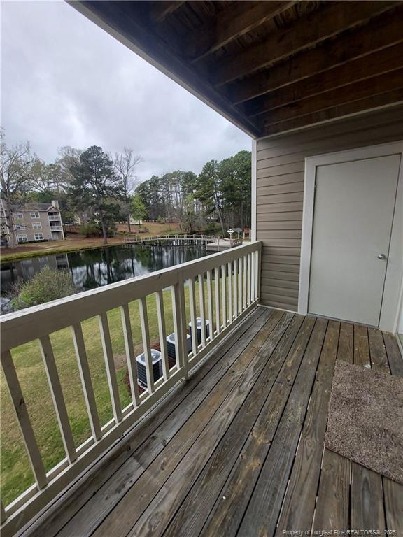 Building Photo - 661 Bartons Landing Pl