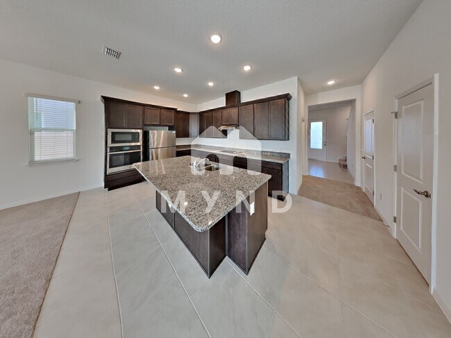 Building Photo - 809 Firerock Ln