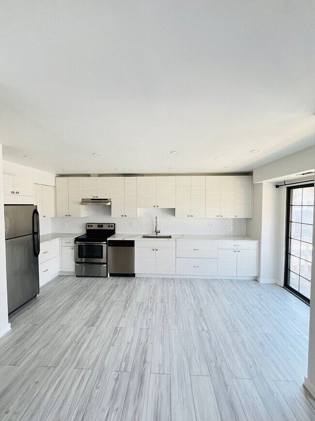 Foto del edificio - 1486 W Jefferson Ave