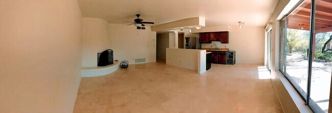 Building Photo - 1490 S Lavonne Way