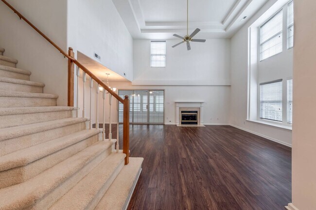 Building Photo - 108 Waters Edge Dr
