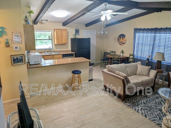 Foto del edificio - 10892 W Gem St