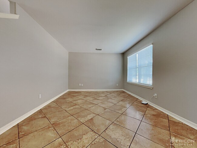 Foto del edificio - 18127 Tawnas Way Ln