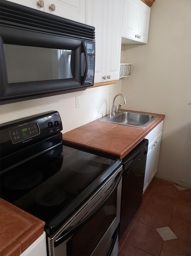 Foto del edificio - 620 Summerlea St
