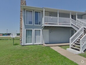 Building Photo - 3950 N Garland Cir