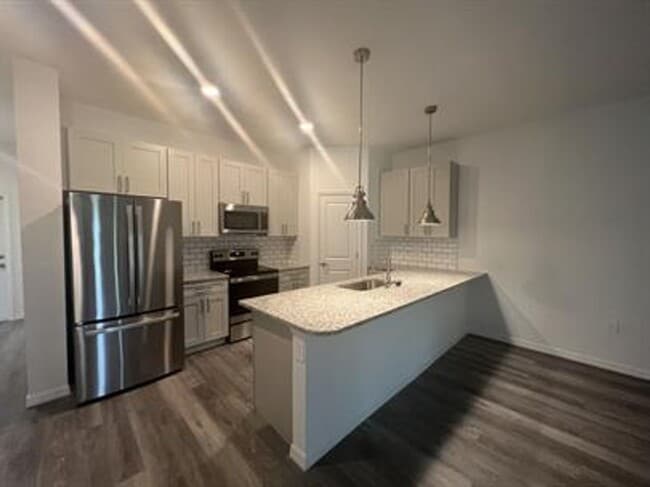 Building Photo - 4030 SW 7th Pl