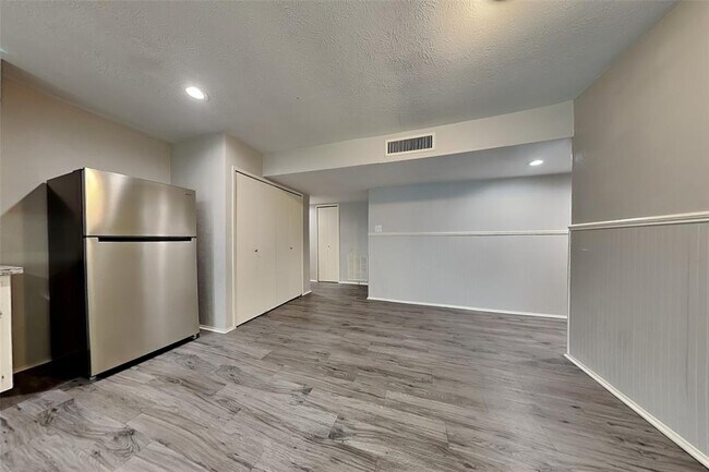 Foto del edificio - 18311 Navajo Trail Dr