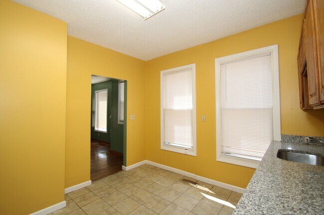 Foto del edificio - 324 Winthrop Ave