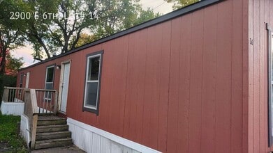 Building Photo - 2900 E 6th Ave