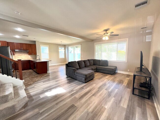 Building Photo - Haleaka Single Family 4 bedroom 3 bedroom ...