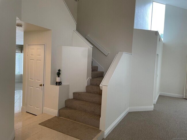 Foto del edificio - 8398 Rimridge Ln