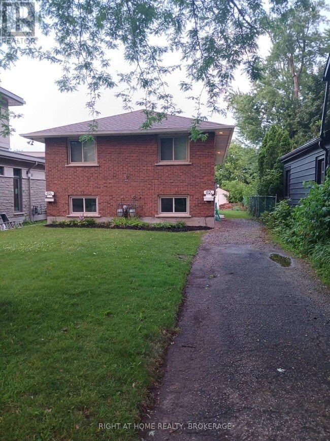 Building Photo - 62 Christie St