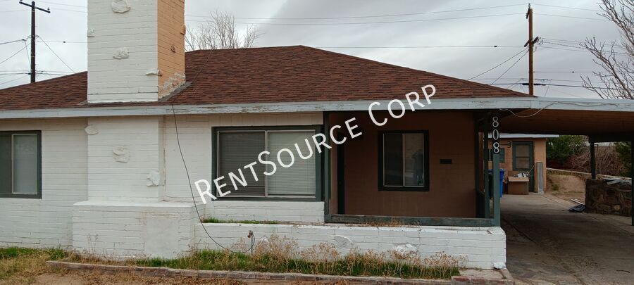 Foto principal - 4 Bedroom Home for Rent in Barstow