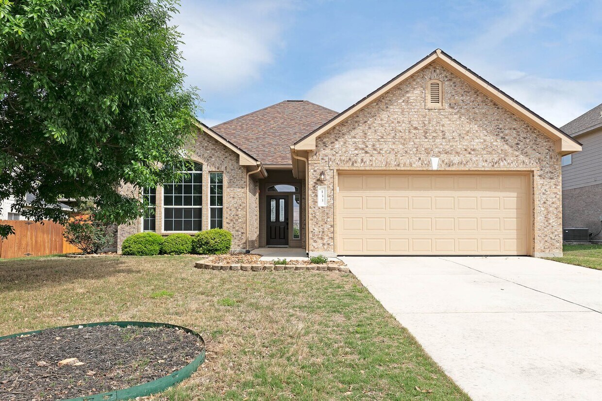 Primary Photo - Boerne, TX -Gorgeous home in Kendall Count...