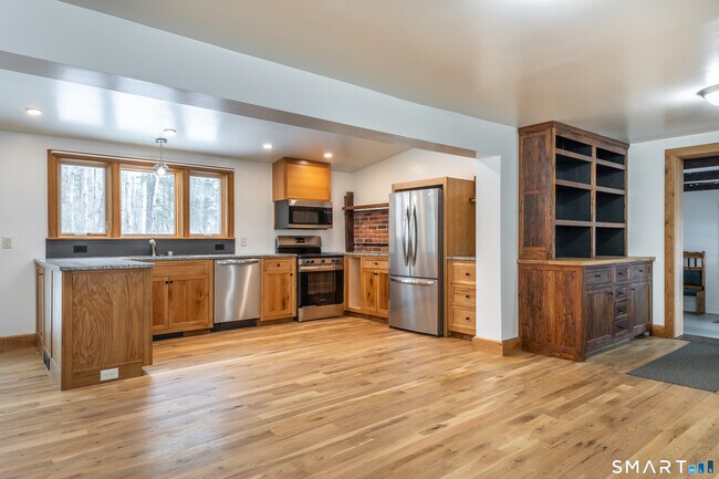 Foto del edificio - 14 Browns Ln