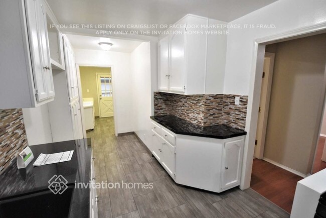 Foto del edificio - 7017 Murietta Ave