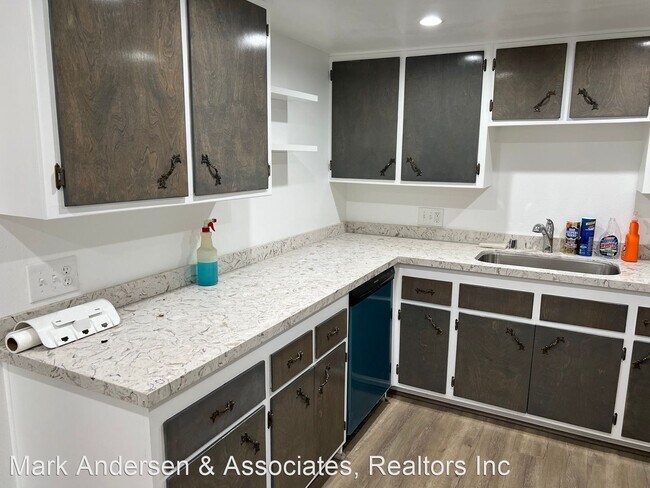 Foto del edificio - 3 br, 1 bath House - 16031 Folger Ave.