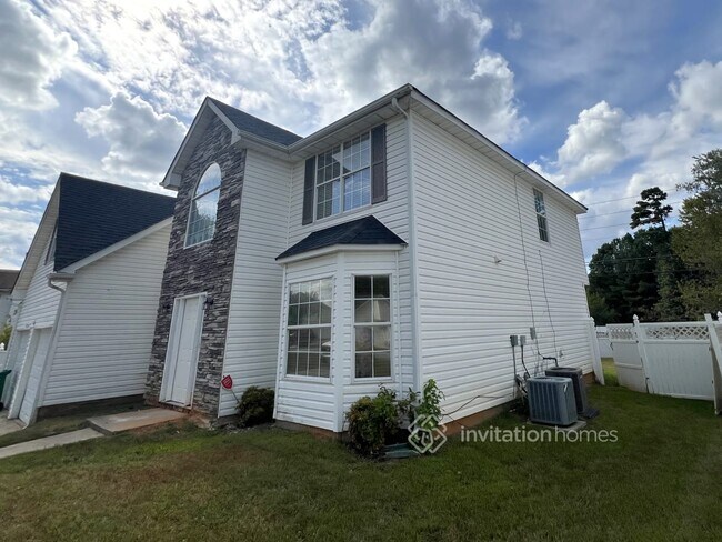 Building Photo - 4722 Redbranch Dr