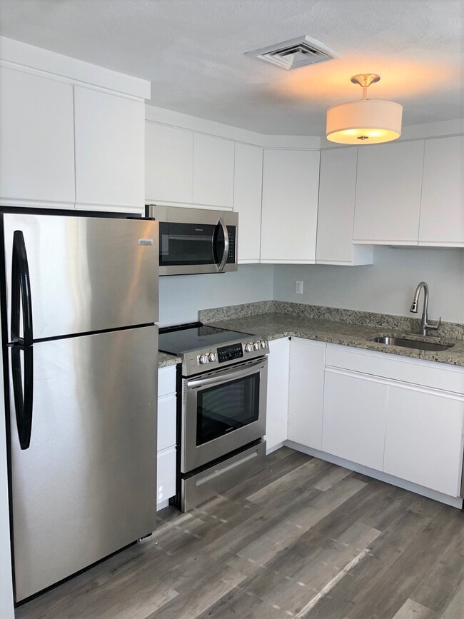 stainless appliances - 11 Langdon St