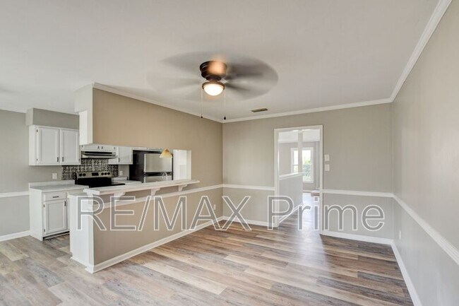 Building Photo - 5519 Baccalaureate Dr
