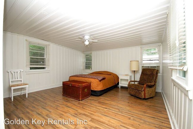 Building Photo - 1 br, 1 bath House - 609-A Church Street