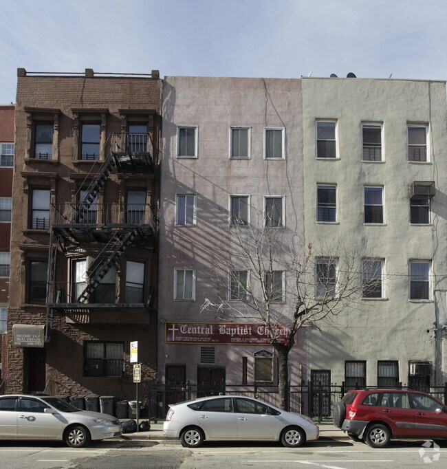 Foto del edificio - 1236 Bedford Ave