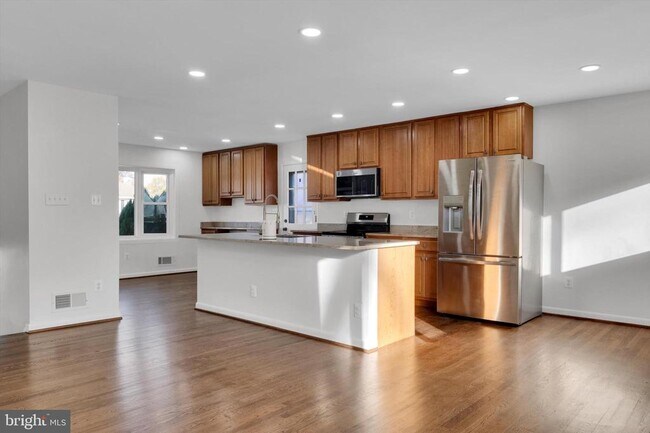 Foto del edificio - 4224 Kinmount Rd