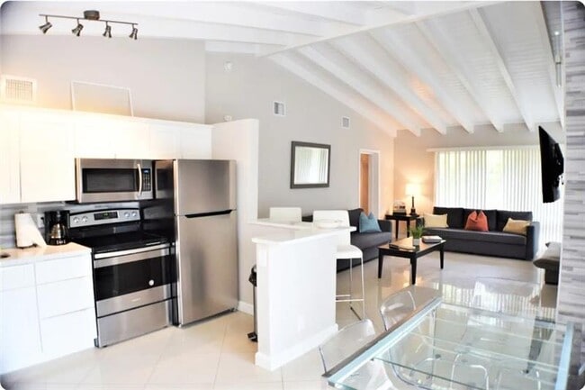 Foto del edificio - 4411 E Tradewinds Ave