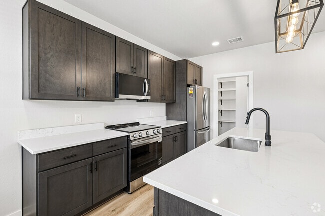 Cypress - 4BR, 4.5BA - 1,903SF - Kitchen - Charleston Mills Luxury Townhomes