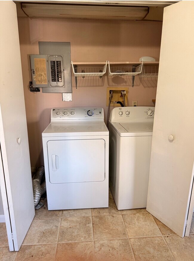 Foto del edificio - 2246 Fox St