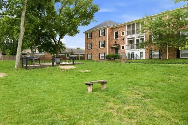 Photo - Updated condo in the heart of Green Hills!
