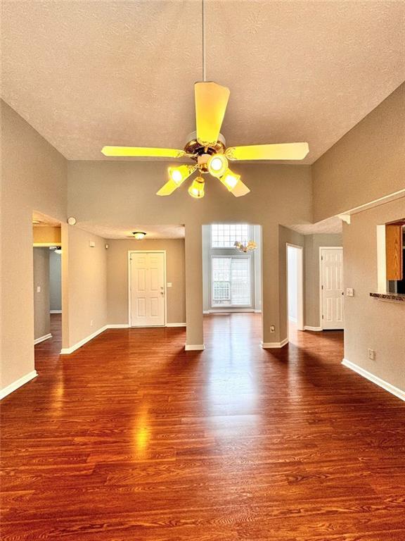 Foto del edificio - 5730 Lenox Park Pl