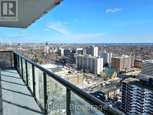 Photo du bâtiment - 117 Broadway Ave